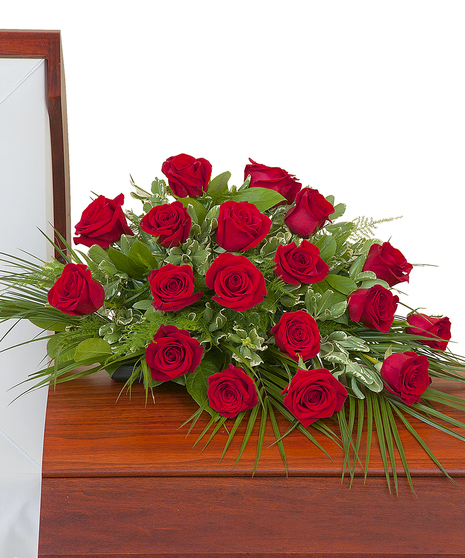 SIMPLY ROSES CASKET SPRAY